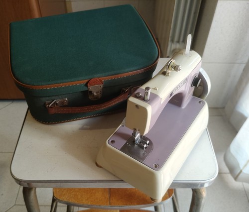 Macchina cucire mini - mini, necchi