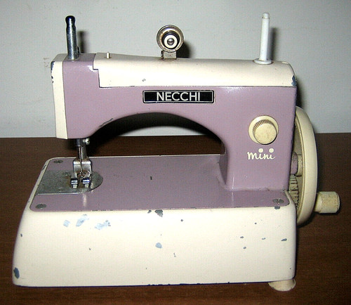 Macchina cucire mini - cucire, necchi