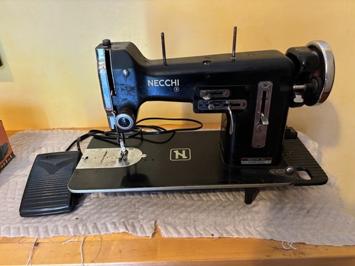 Vendo macchina cucire - macchina,